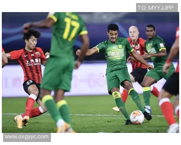 赛后分析：北京足球队与上海足球队的战术对决与表现评估